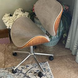 Mid Century Modern Adjustable Office Chair