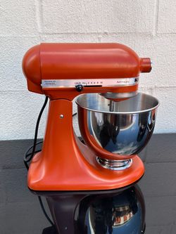 Limited color KitchenAid Artisan Mixer Persimmon Orange KSM150PSPN + attachments