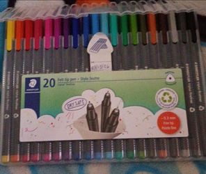 20  Felt tip pen Stylo feutre