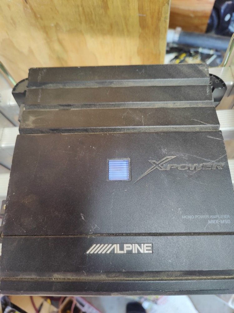 Alpine Subwoofer Amp