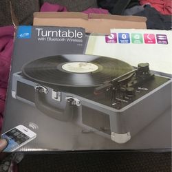 New Turntable Wireless Bluetooth 4 Sale..$25 Obo