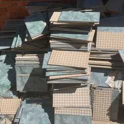 Lots Of Tile!!!  12x6  More Than 1000 Sq Ft!  
