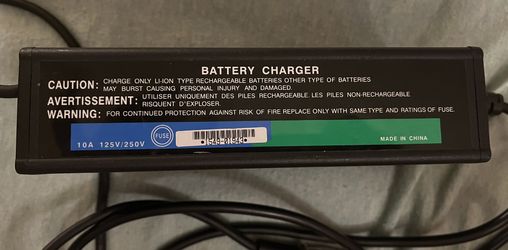 4 Pin Electric Charger For Various Scooters & Wheelchairs- PLEASE READ ALL POSTING