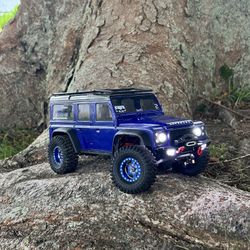 Modified Traxxas Trx4m Land Rover Defender 1:18