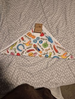 Brasileiríssima  Patterned  SCARF  NEW
