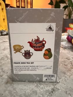 Disney pirates of the Caribbean mini tea set