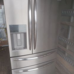 Frigidaire refrigerator
