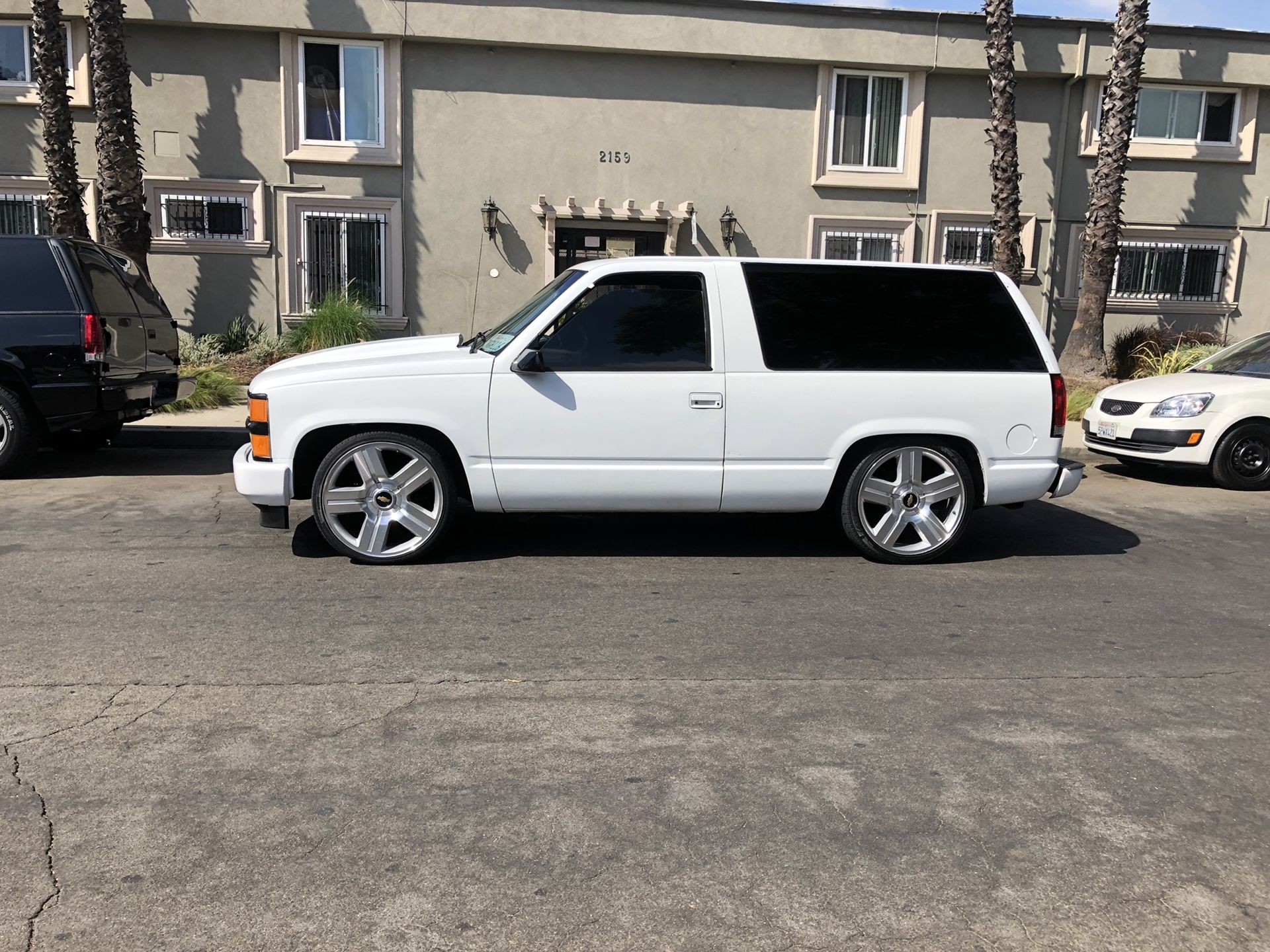 2 door Tahoe 2wd for Sale in Los Angeles, CA OfferUp
