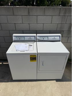 Speed Queen Washer & Gas Dryer Set