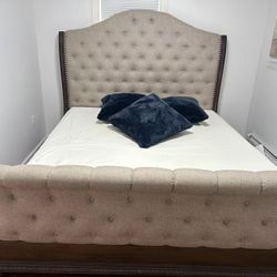 Kind Size bed 