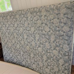 Queen size mattress and box