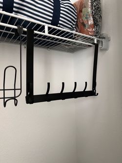 Black Metal Under-Shelf Hook Rack