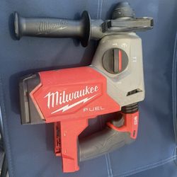  Milwaukee M18 FUEL 18V Lithium-Ion Brushless Cordless 1 in. SDS-Plus Rotary Hammer (Tool-Only