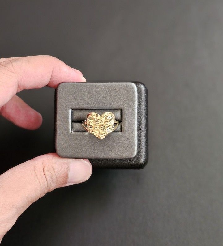 10k Gold Ring Size 8
