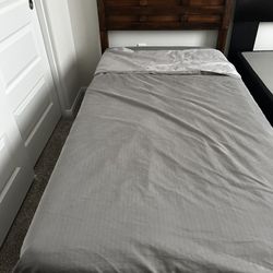 Twin Bed 