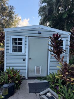 Shed 8 x 10 fully insulated with AC