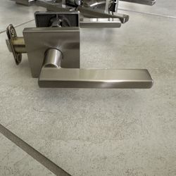 5 Brushed Chrome Door Handles With Privacy Lock