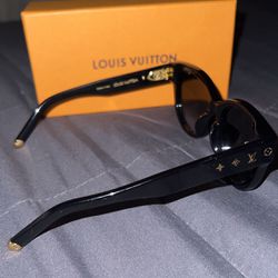 Louis Vuitton Monogram Womens Sunglasses, Black
