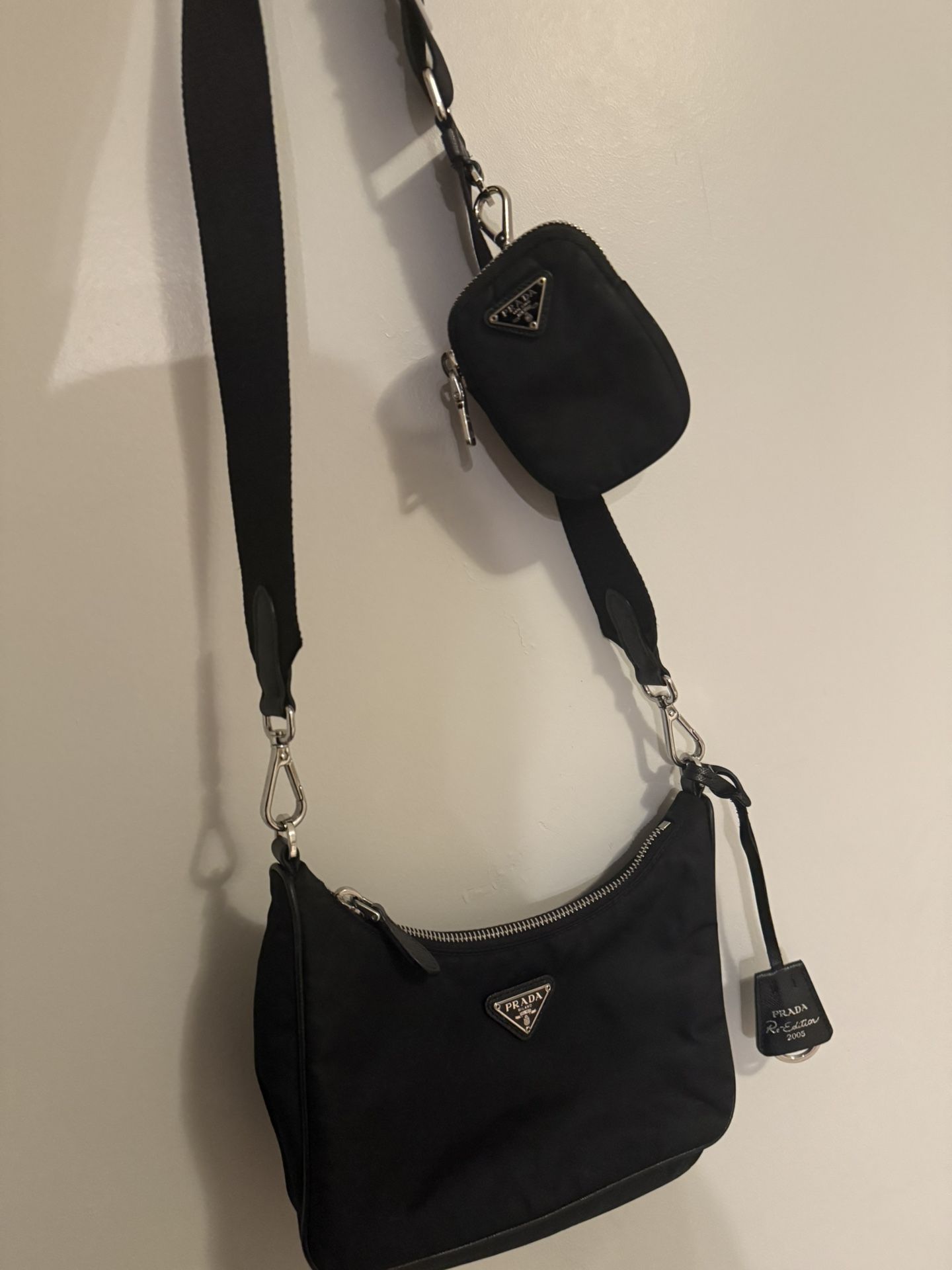 PRADA Re-Edition 2005 in Strap Shoulder Bag Small Black Nylon