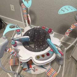 Twirl and Bounce Activity Center