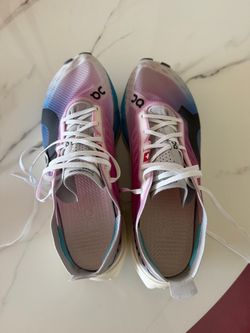 ON Cloudboom Strike 8.5 (Women’s)