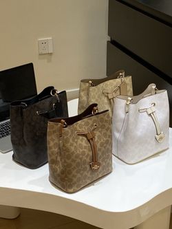 Coach Rowan Bucket Bag