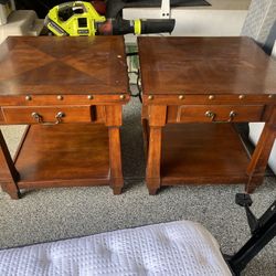 2 End Tables 