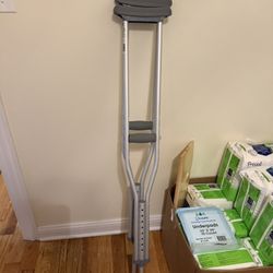 Crutches New Pick Up Only Tomorrow 1/17 @11am