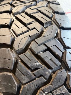 295/65R20 Nitto