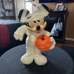 Disney Parks, Glow in the Dark, Mickey the Mummy Halloween Popcorn Bucket, NO BELT, Used Great Conditions 