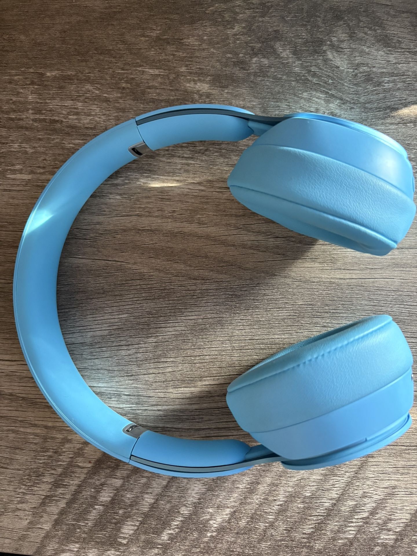 BEATS SOLO