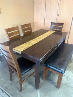 Dinning table set