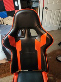 Gaming chair