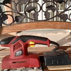 Chicago Electric Finishing Sander