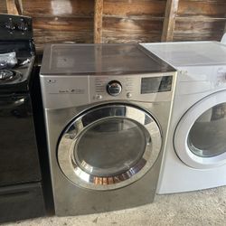 LG - 7.4 Cu. Ft. 12-Cycle Smart Wi-Fi Electric SteamDryer - Sensor Dry and TurboSteam used with 3 months warranty include delivery and installation fi