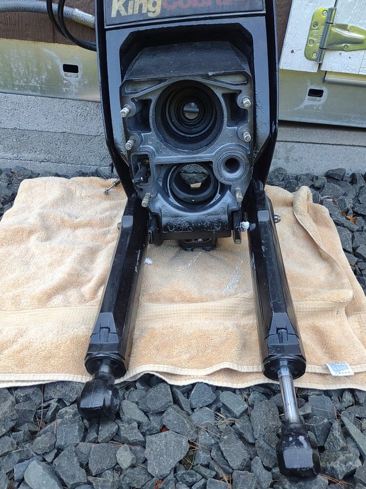 King Cobra Transom Assembly