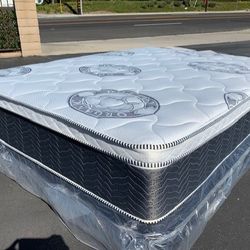 Cal King Diamond Collection Pillow Top!!