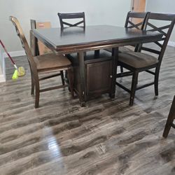 Gathering table & 6 Chairs $100 OBO