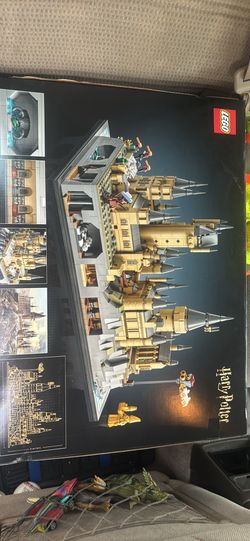 LEGO HOGWARTS CASTLE AND GROUNDS