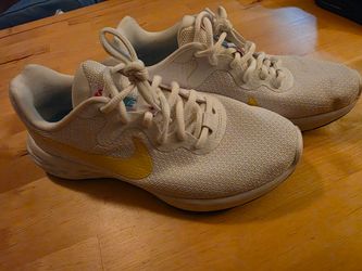 Nike shoes