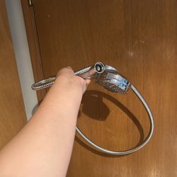 Good Condition Shower Head With Hose