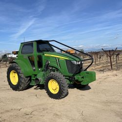 John Deere 5115M