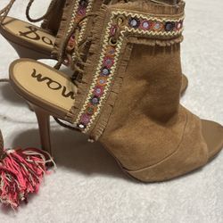 Ladies Shoes