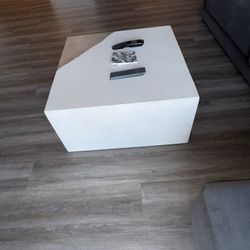 West Elm, Modern two tone Coffee Table, Silver, Concrete, like new.
