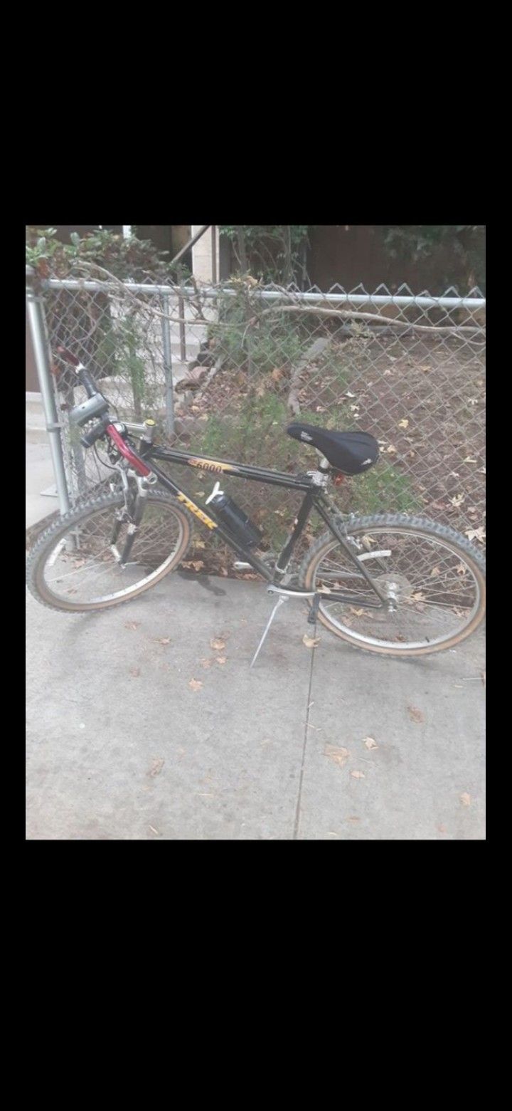 Trek zx6000 mountain bike