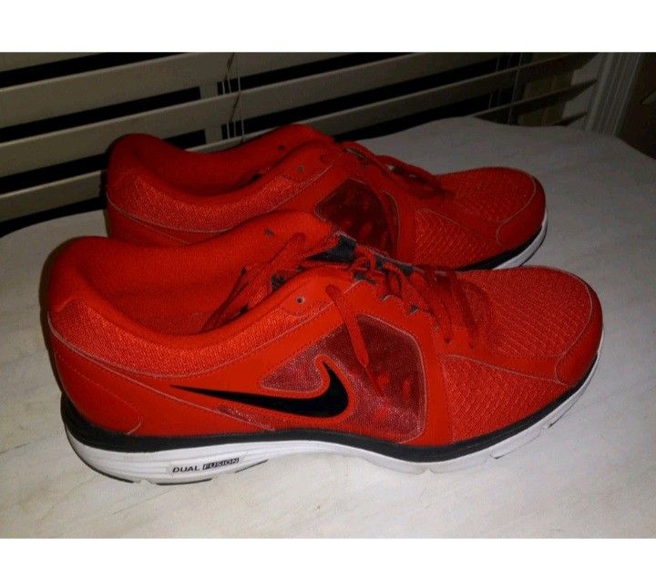 Nike Dual Fusion Mens Size 12