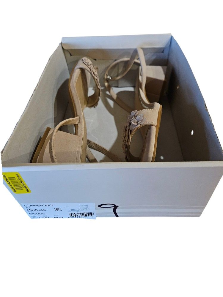 Copper Key Rhinestone Heels. Size 9 Medium. Style Miracle. Color Bisque