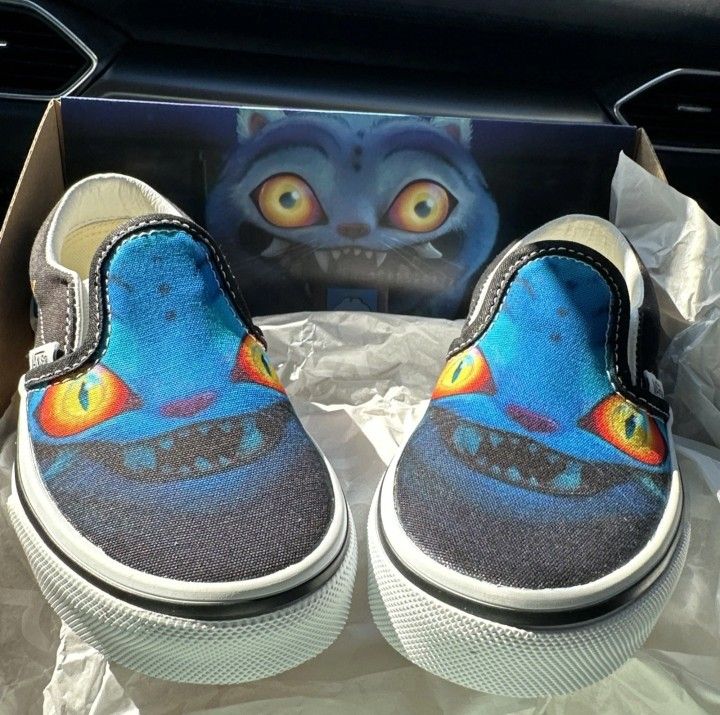 Vans K Pop Demon Hunters Little Kids Classic Slip On Shoe 12.5