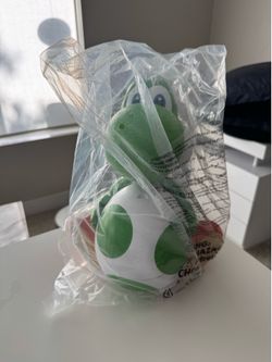 Yoshi Popcorn Bucket