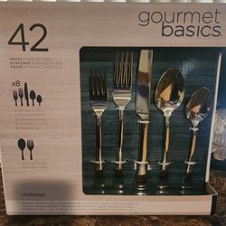 Gourmet Basics 42pc Flatware 